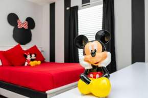 Storey Lake Home Mickey & Minions Beds Sleeps 12